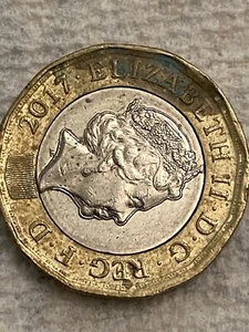 LOT OF 1 UK 2017 QUEEN ELIZABETH II £1(ONE POUND) - Picture 1 of 8