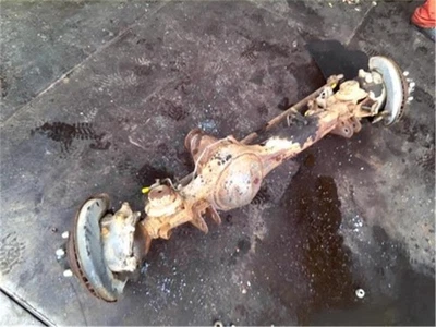 丰田 FZJ80G 正品陆地巡洋舰前差速器外壳 P70300-22014421 — 第 1/4 张图片