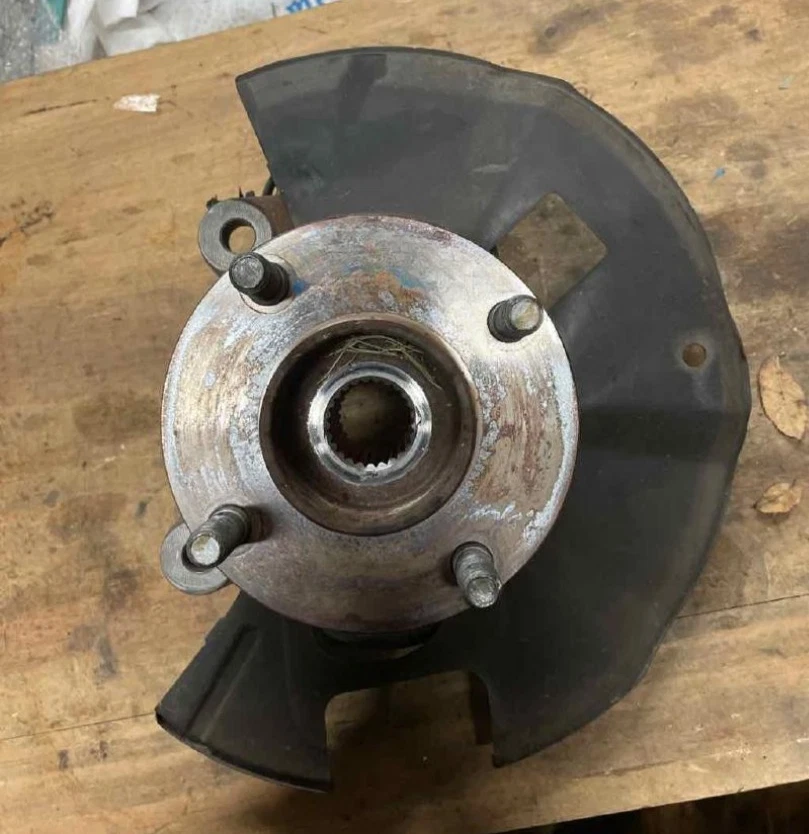 2011-2013 Ford Fiesta Front Left Driver LH Spindle Knuckle Assembly Oem 11-13 - Image 1 of 4