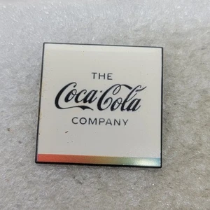 Prendedor insignia logotipo de empresa Coca-Cola colores degradados promoción empleado vintage - Imagen 1 de 5