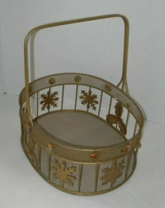 Metal Christmas Basket Broze Colored Amber Encrusted Gems Hollies Snowflakes VTG - Imagen 1 de 12
