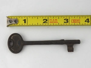 Antike massive Fass Dampfer Truhe Truhe Schrank Schloss Corbin Schlüssel 3,5" - Bild 1 von 7