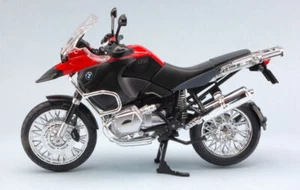 MODELLINO MOTO STATICO RASTAR BMW R1200GS ROSSO MODELLISMO SCALA 1/9 - Foto 1 di 5