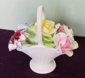 ROYAL DOULTON Bone China Handled Basket Of Flowers - Picture 1 of 9