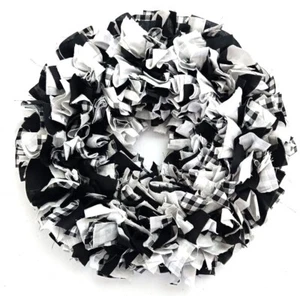 Hand Made Black & White Checks Rag Wreath 13"x2.5" - Picture 1 of 1