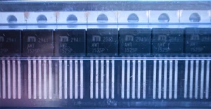 5X MIC2941AWT Micrel MIC2941A Adjustable LDO Voltage Regulator 1 .25 A TO‑220‑5 - Picture 1 of 4