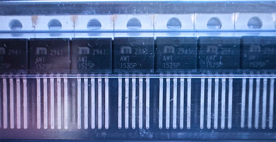 5X MIC2941AWT Micrel / Microchip 1.25A Low Drop Adjustable Regulator 26V LM2941 - Image 1 of 4