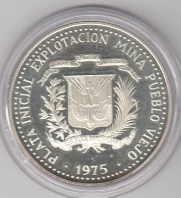 1975 Dominican Republic 10 Pesos 30 Gramos Arte Taino Silver Coin - Image 1 of 2