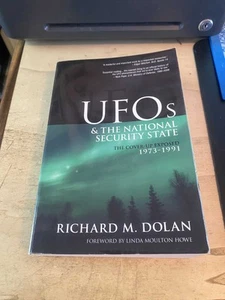 Dolan: UFOs & the National Security State: The Cover-Up Exposed 1973-91 2010 PB - Bild 1 von 1