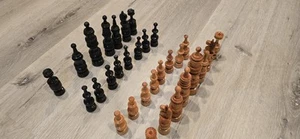 Large Vintage Wood Chess Set Pieces 5.5" King 2.75" Read - Picture 1 of 6