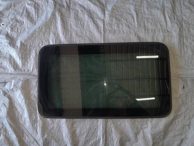 2006-2011 BMW SUN ROOF SUNROOF GLASS E90 325i 330i 328i 335i SEDAN 4 Door 2007 Foto 1 de 2