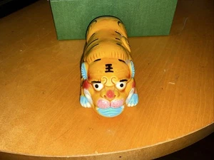Vintage T'ang Tri-Color Tiger Foo Hund Löwe Drache hockend Keramikfigur - Bild 1 von 7