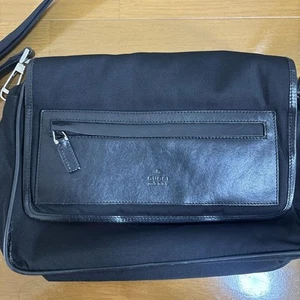 Black GUCCI Messenger Bag - Picture 1 of 4