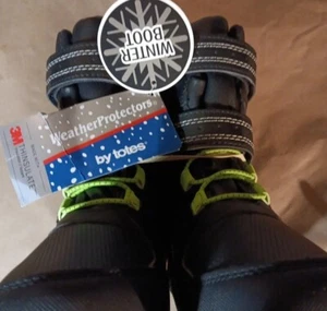 Totes Seth Black Neon Green 3M Thinsulate Warm Youth Winter Boots Size 2 M. NEW - Picture 1 of 10