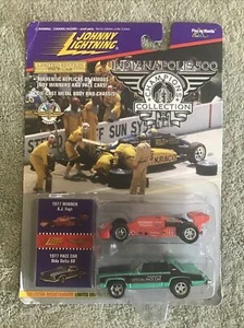 1996 Johnny Lightning 1977 A.J. FOYT Indy & OLDS DELTA 88 Pace Car 1/64 Series 4 - Picture 1 of 8