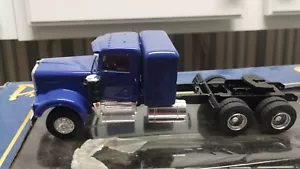 ELIGOR TRACTOR KENWORTH Blue 1:43 Scale Diecast Model Semi In Box - Picture 1 of 15