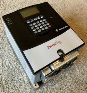 Allen Bradley PowerFlex 70 VFD 3 HP 20AD5P0A3AYNNNC0 - Picture 1 of 5