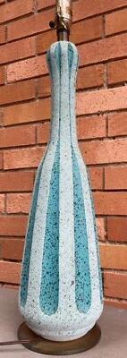 Lámpara de cerámica Tye vintage años 50 turquesa oro mediados de siglo moderna era atómica luz Foto 1 de 4