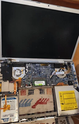 macbook pro hs pour pièces A1150 17 pouces 2006 sans Disque dur - Photo 1/4