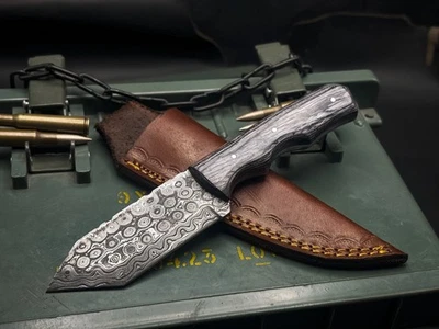 Handmade Damascus Steel Survival Hunting knife Wood Handle, Leather Sheath - Image 1 of 4