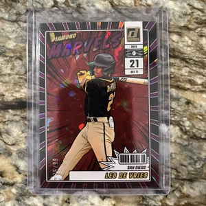 Leo De Vries 2025 Panini Donruss Diamond Marvels #11 Red Xplosion #/99 Padres - Imagen 1 de 2