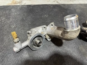 99 00 01 02 03 04 MUSTANG GT 4.6L 2V OIL COOLER OIL FILTER ADAPTER OEM - Picture 1 of 8