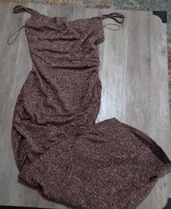 Showpo. Vestido midi Roma cuello capucha acanalado chocolate lurax mujer talla 8 nuevo con etiquetas - Imagen 1 de 4