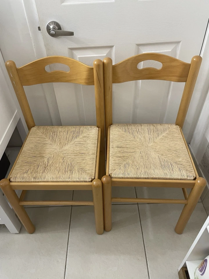 Juego de dos sillas de comedor modernas italianas danesas 1980 vintage asiento Rush Foto 1 de 4