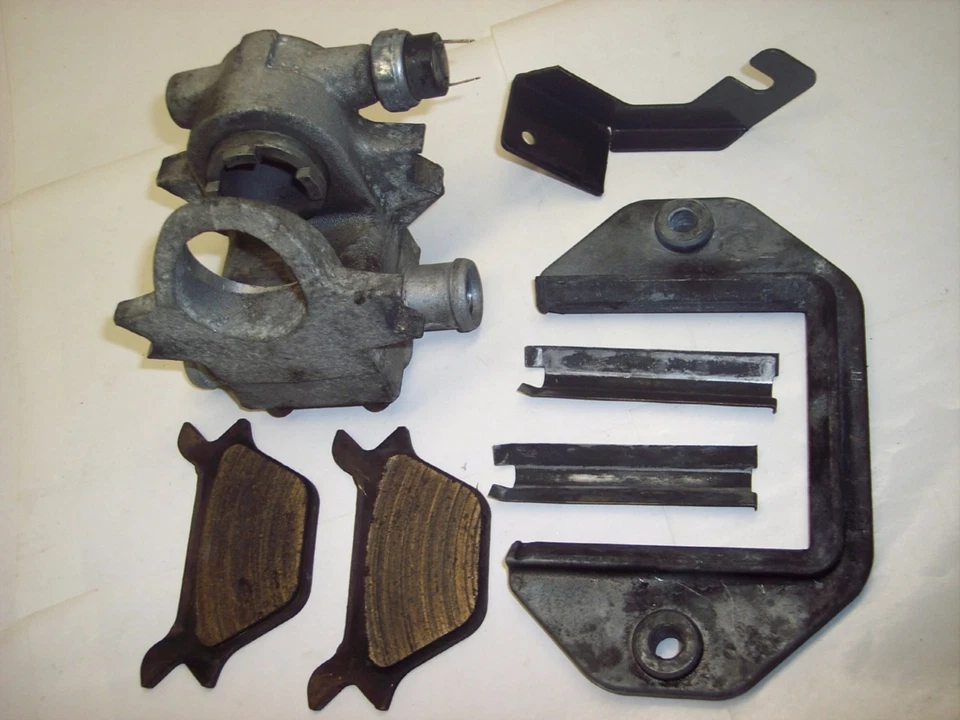 PINZA DE FRENO 93 95 97 POLARIS 680 ULTRA SKS RMK 700 RXL XCR 600 440 STORM 800 Foto 1 de 1