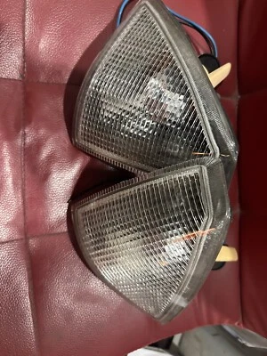 FRECCIA FARO ALFA 75 BIANCA DESTRA SINISTRA ORIGINALE CARELLO 60741111 60741112 Foto 1 de 4