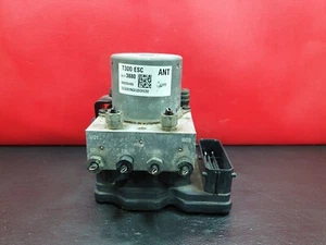688250455 Chevrolet Aveo Benzin ABS Pumpe Steuergerät Modul 95173880 - Bild 1 von 8