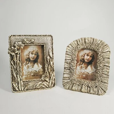 Juego de 2 marcos de fotos detallados florales/de encaje tono dorado/plateado de 2,5" x 3,5" fotos Foto 1 de 4