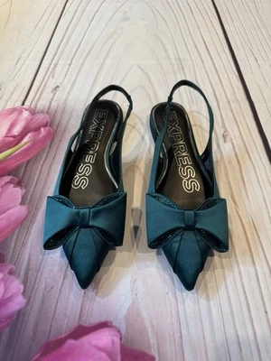 Zapatos planos Express con lazo de diamantes de imitación verde para mujer talla 10 Foto 1 de 3
