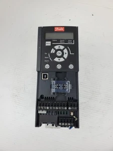 Danfoss 135N1757 VLT Midi Drive 1,1 kW 1,5 HP - Imagen 1 de 5
