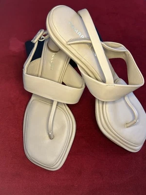 Tamara Mellon Light Cream Sandals Heels Size 7.5 - Image 1 of 4