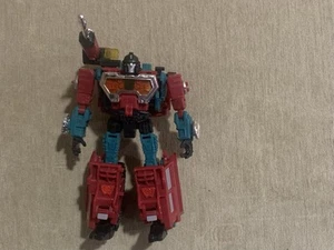Transformers Reveal the Shield Deluxe Class Perceptor Action Figure - Picture 1 of 1