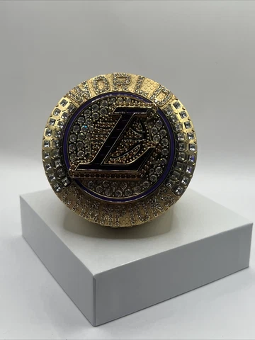 Lakers 2020 NBA CHAMPIONSHIP RING PAPERWEIGHT 2021 Season Ticket Holder Gift Cover