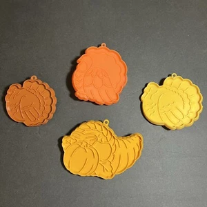 Hallmark + : Fall Holiday (SET of 4) Plastic Cookie Cutters - 1980'S Vintage - Picture 1 of 2