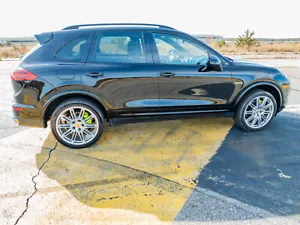 2018 Porsche Cayenne Platinum Edition - Picture 1 of 40