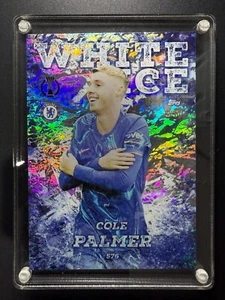 Cole Palmer /50 Chelsea Bianco Blu Ghiaccio Topps Total Football #576 - Foto 1 di 3