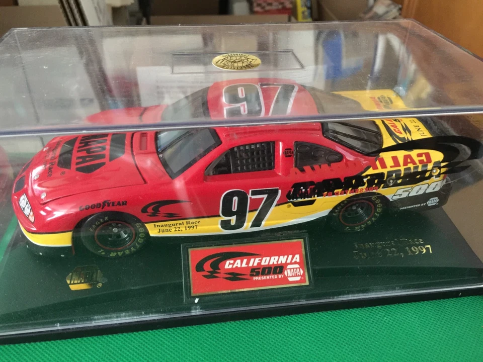 1/24 NASCAR CALIFORNIA 500 NAPA 1997 PONTIAC GRANPRIX IAUGURAL B508 Foto 1 de 4