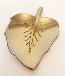 Hübsche massive Messing Blatt Schale Schmuck Kleingeld Schlüssel Halter 5,5" x 3,5" - Bild 1 von 4