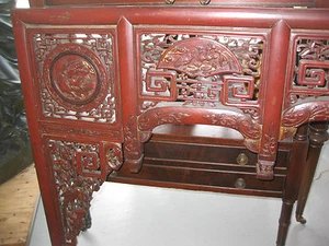 Antigua canoa china de madera tallada de opio o cama de boda, dinastía Qing - Imagen 1 de 12