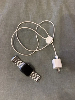 Apple Watch Series 2 38mm GPS, WiFi, Cellular, Unlocked, Metal Band - Image 1 of 3