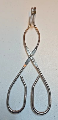 Vintage EKCO USA 8" Curved Tongs - Image 1 of 3