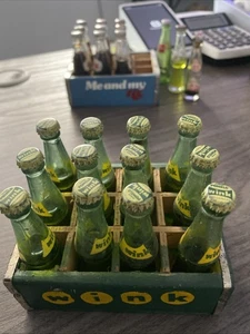 Mini soda bottles set of 12 wink soda with carrier case - Picture 1 of 3