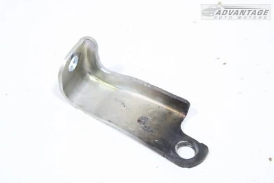 Nissan Versa SR 2020-2023 1,6 L TUBO DE ESCAPE TUBO SOPORTE MONTAJE OEM Foto 1 de 4