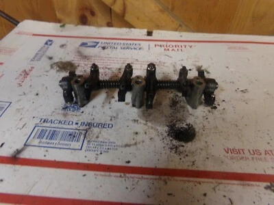 Brazos basculantes de válvula diésel Deere 330 tractor YANMAR 3TN66UJ parte cortacésped 332 Foto 1 de 3