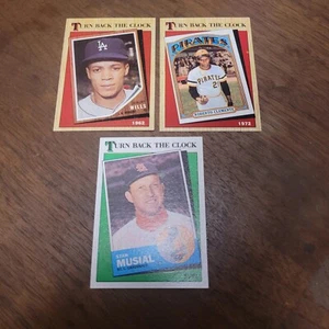 Topps 87, 88 Turn back the clock, Wills, Clemente, Musual KOSTENLOSER VERSAND - Bild 1 von 2