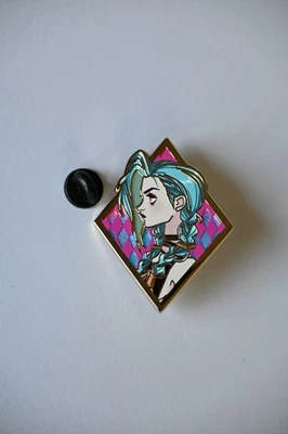 NEW @witchxing_pins Arcane League of Legends Diamonds Jinx Gold Fantasy Pin - Image 1 of 3